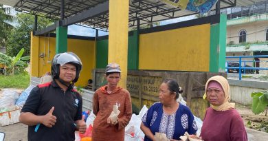 Sapa Pejuang Jalanan, LAZ NF Salurkan 115 Paket Nasi Hangat dalam Aksi “Semangat Jumat” Selama April